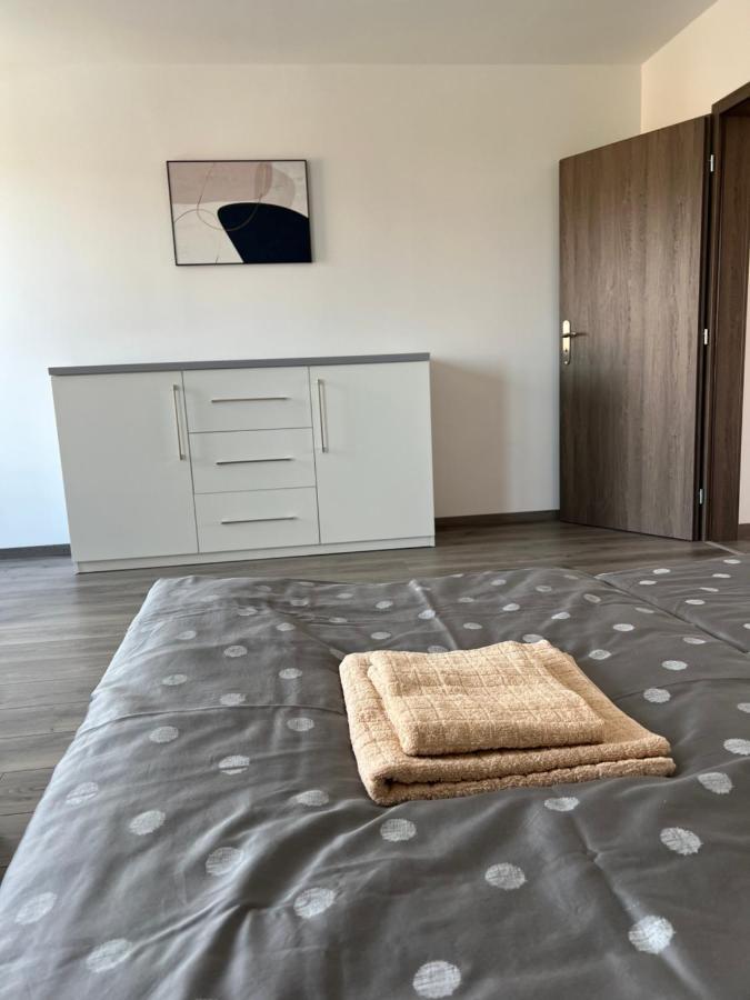 Apartmany Catalina Nesvady المظهر الخارجي الصورة