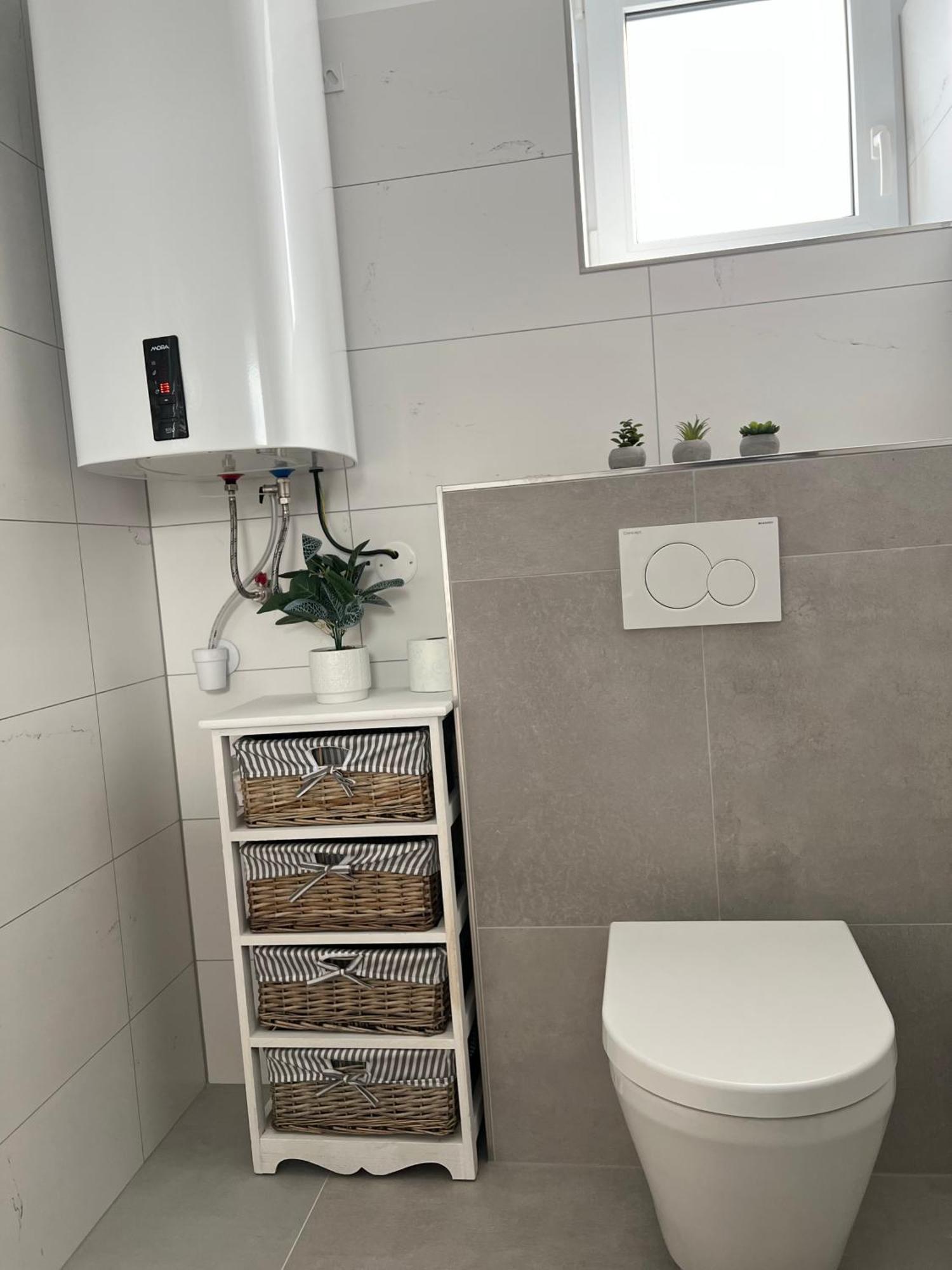 Apartmany Catalina Nesvady المظهر الخارجي الصورة