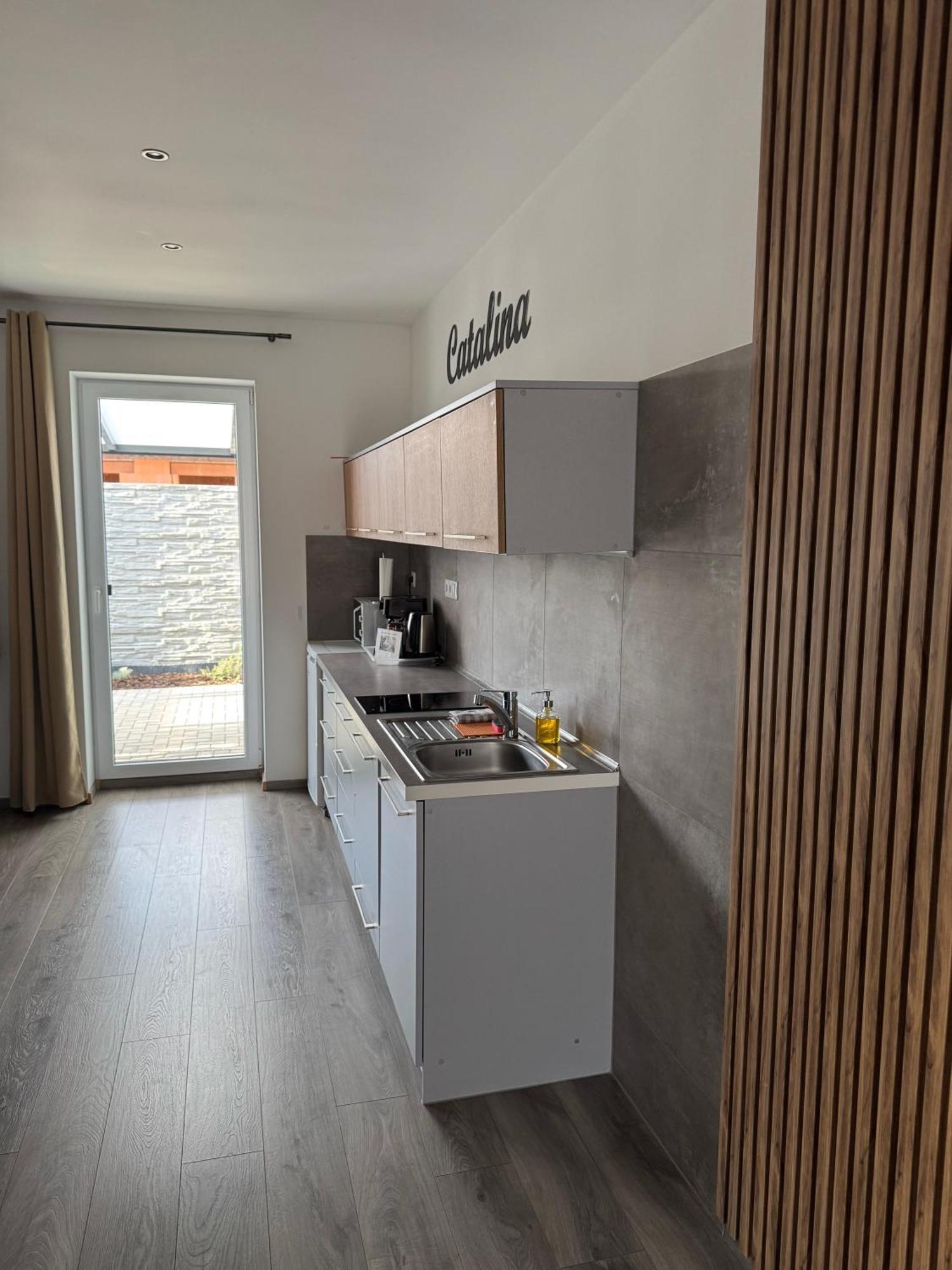 Apartmany Catalina Nesvady المظهر الخارجي الصورة